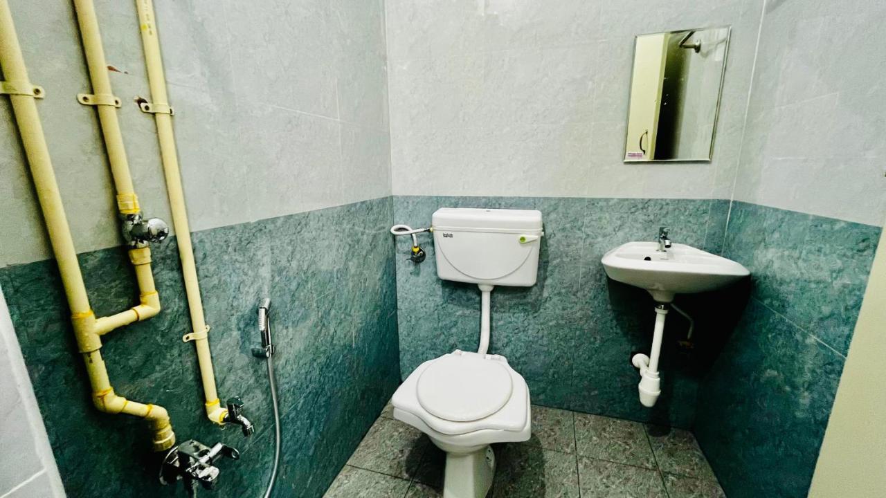 Hotel Star Nivas, Srirangam Tiruchirappalli Buitenkant foto