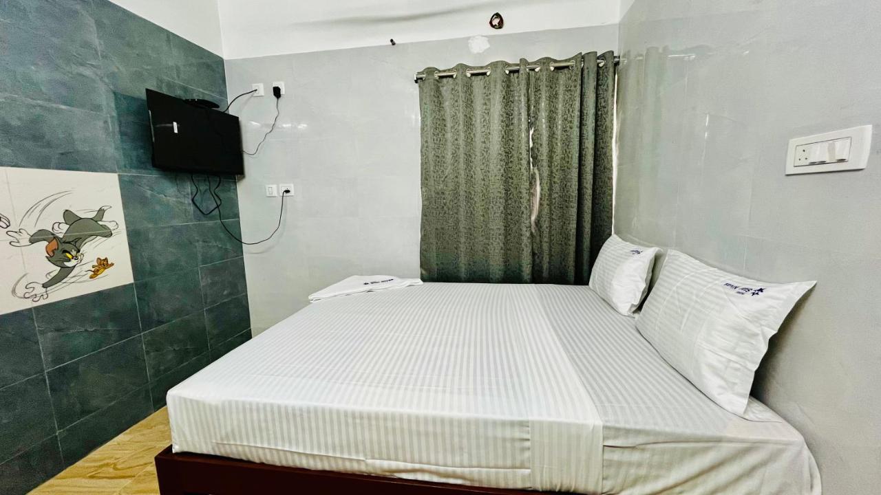 Hotel Star Nivas, Srirangam Tiruchirappalli Buitenkant foto